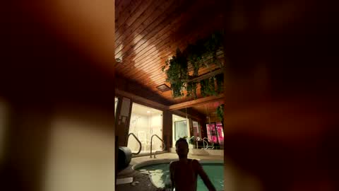 Snapshot of therealpankyandthebrain chatting on April 10, 7:24 am Panky Brain online show from April 10, 7:24 am