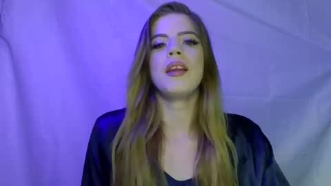  newgirl blonde pawg stripper online show from December 15, 9:13 am