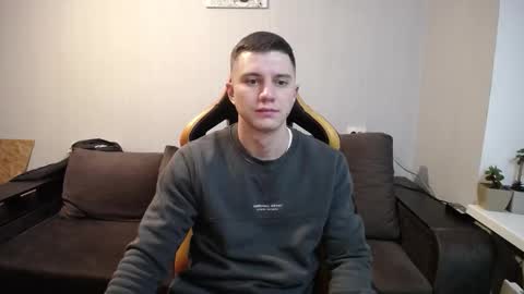 Snapshot of theroadtomars chatting on November 6, 9:15 pm Nick online show from November 6, 9:15 pm