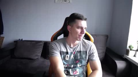 Snapshot of theroadtomars chatting on November 12, 10:04 am Nick online show from November 12, 10:04 am