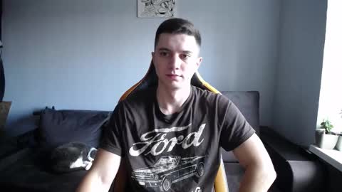 Snapshot of theroadtomars chatting on November 14, 11:42 am Nick online show from November 14, 11:42 am