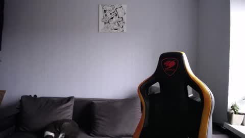 Snapshot of theroadtomars chatting on December 3, 8:56 am Nick online show from December 3, 8:56 am