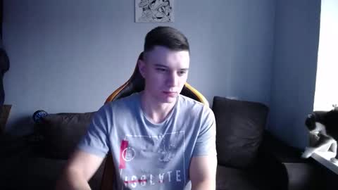 Snapshot of theroadtomars chatting on December 17, 10:21 am Nick online show from December 17, 10:21 am