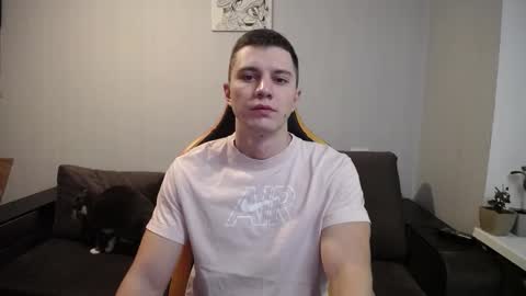 Snapshot of theroadtomars chatting on January 8, 8:00 pm Nick online show from January 8, 8:00 pm