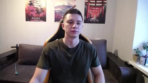 Snapshot of theroadtomars chatting on March 1, 4:36 am Nick online show from March 1, 4:36 am