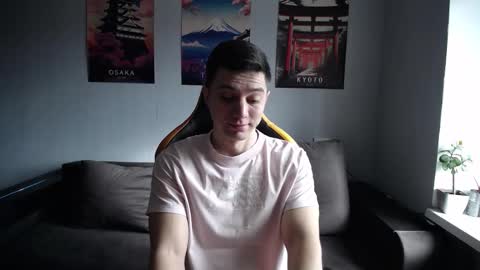 Snapshot of theroadtomars chatting on March 7, 6:32 am Nick online show from March 7, 6:32 am