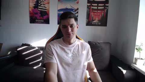 Snapshot of theroadtomars chatting on March 10, 6:29 am Nick online show from March 10, 6:29 am