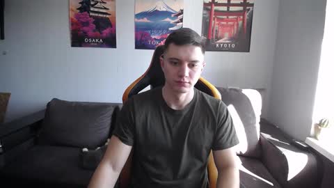 Snapshot of theroadtomars chatting on March 14, 8:09 am Nick online show from March 14, 8:09 am