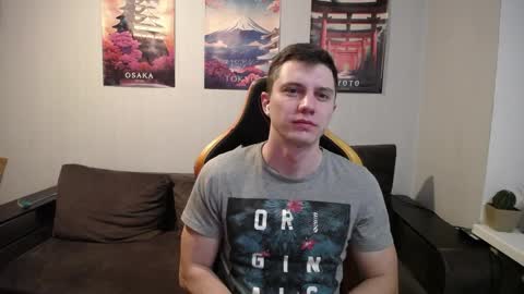 Snapshot of theroadtomars chatting on April 4, 9:56 pm Nick online show from April 4, 9:56 pm