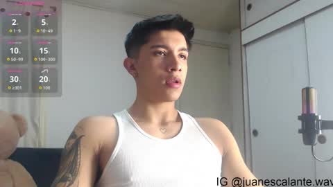 Snapshot of thesaint_xxx chatting on March 29, 3:28 am thesaint_xxx online show from March 29, 3:28 am