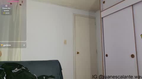 Snapshot of thesaint_xxx chatting on April 24, 4:48 am thesaint_xxx online show from April 24, 4:48 am