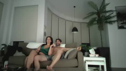 thesavages252183 online show from May 8, 8:41 am