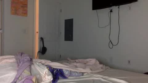 Snapshot of thescarjoyce chatting on April 1, 3:07 am im newwww online show from April 1, 3:07 am