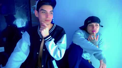 David y Daniel online show from July 10, 6:07 am