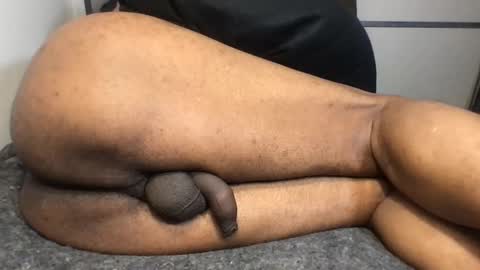 thetightestass14 online show from February 8, 5:27 pm