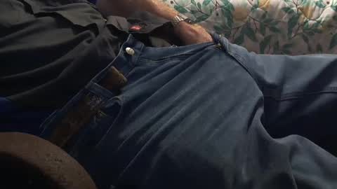 thetnguy online show from October 11, 2:26 pm