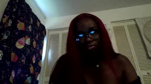 Snapshot of thetsbarbieee chatting on September 24, 5:05 pm TheTsbarbieee online show from September 24, 5:05 pm