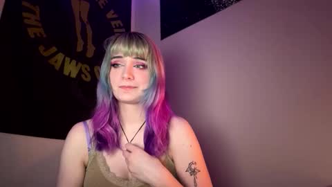 Snapshot of thewildwildwest chatting on March 13, 1:12 am West online show from March 13, 1:12 am