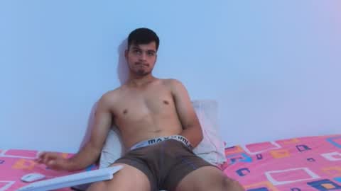 Snapshot of thiago__diaz chatting on November 13, 1:54 pm Thiago Diaz online show from November 13, 1:54 pm