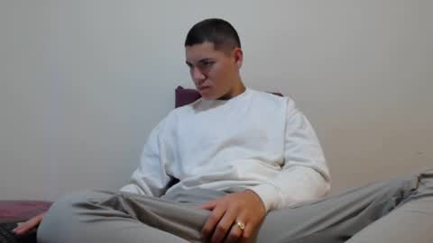 Snapshot of thiago_hot_boy chatting on December 30, 10:53 am Thiago independent model online show from December 30, 10:53 am