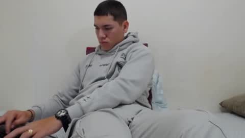 Snapshot of thiago_hot_boy chatting on January 7, 11:16 am Thiago independent model online show from January 7, 11:16 am