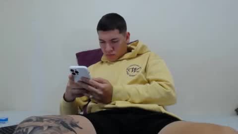 Snapshot of thiago_hot_boy chatting on January 16, 7:38 am Thiago independent model online show from January 16, 7:38 am