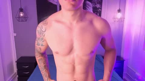 thiago_kent online show from April 1, 2:58 pm