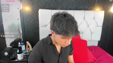 Snapshot of thiago_kozak chatting on October 30, 3:46 pm thiago online show from October 30, 3:46 pm