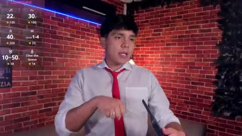 Snapshot of thiago_kozak chatting on April 16, 1:34 pm thiago online show from April 16, 1:34 pm