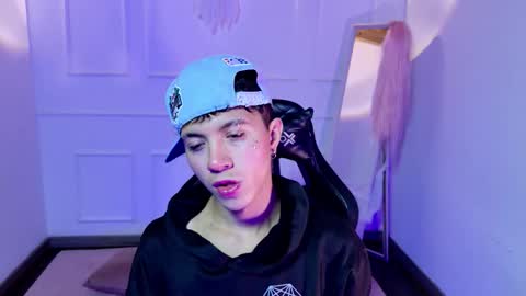 thiago_n_sam online show from October 19, 10:54 pm