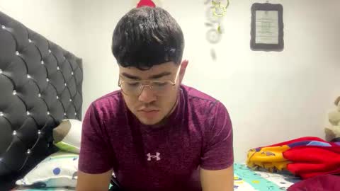 thiago_occonor online show from November 29, 7:06 pm