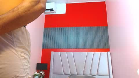 Thiago Summers online show from September 15, 2:50 pm