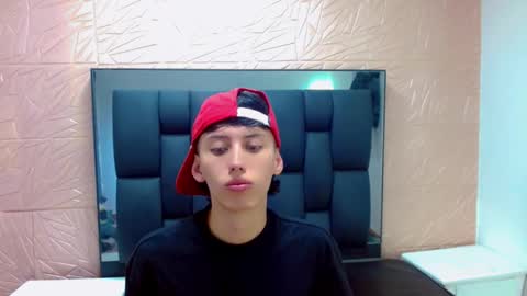 thiago_twink38 online show from February 10, 5:55 am