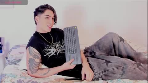 Snapshot of thiago_winteer chatting on May 31, 3:15 am Thiago Winteer online show from May 31, 3:15 am