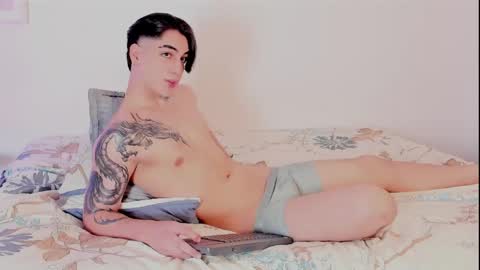 Snapshot of thiago_winteer chatting on June 3, 4:15 am Thiago Winteer online show from June 3, 4:15 am