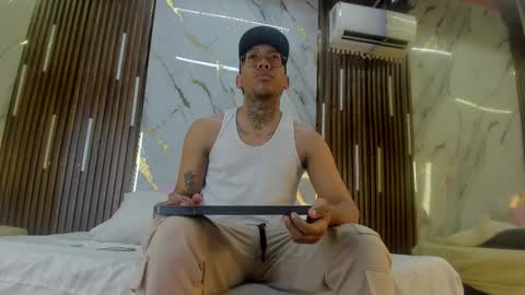 ThiagoBerry online show from January 15, 11:04 am