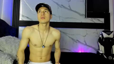 thiagoferrerohot online show from March 20, 12:43 pm