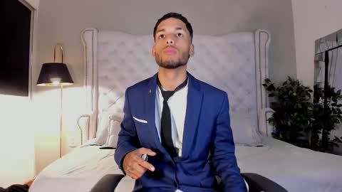 ThiagoFerreti online show from December 17, 3:23 am