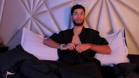 ThiagoFerreti online show from March 19, 2:59 am