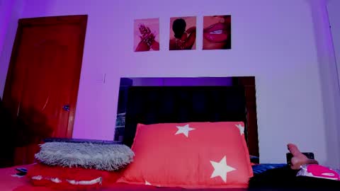 Snapshot of thiagosexy005 chatting on June 4, 1:22 am thiagosexy005 online show from June 4, 1:22 am
