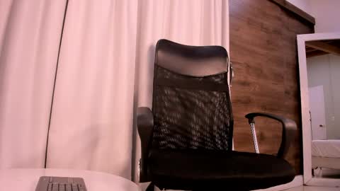 thiagovega_ online show from May 11, 3:34 am