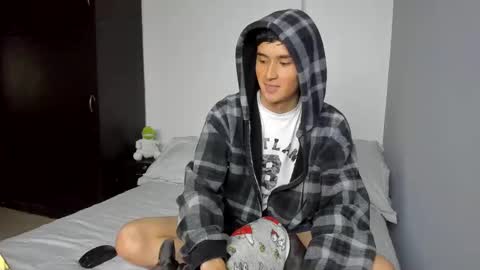 Thiago Wells online show from October 14, 7:36 pm