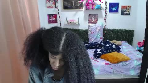 thiana_horny online show from June 5, 2:01 pm