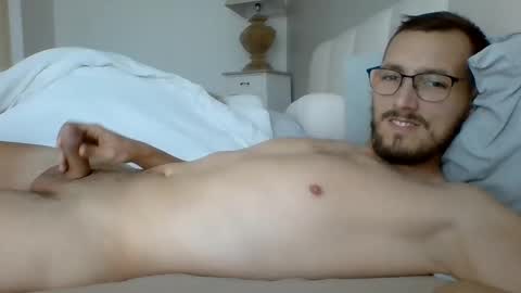 Snapshot of thib9223 chatting on March 17, 3:04 pm thib9223 online show from March 17, 3:04 pm