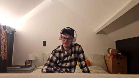 Snapshot of thibaut97 chatting on January 23, 9:18 pm thibaut97 online show from January 23, 9:18 pm