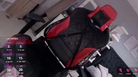 Call me Devie  online show from February 6, 8:34 pm