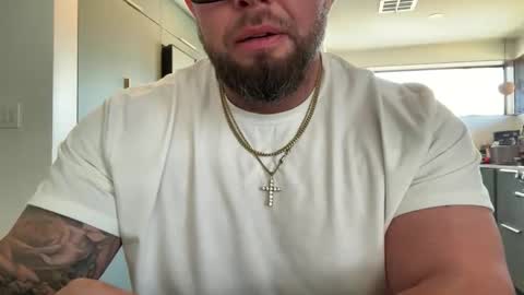 thiccbull12 online show from February 1, 9:57 pm