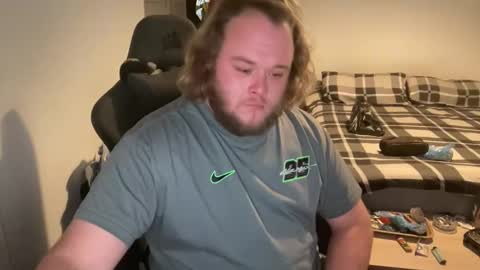 Snapshot of thicccd97 chatting on January 18, 2:43 pm thicccd97 online show from January 18, 2:43 pm