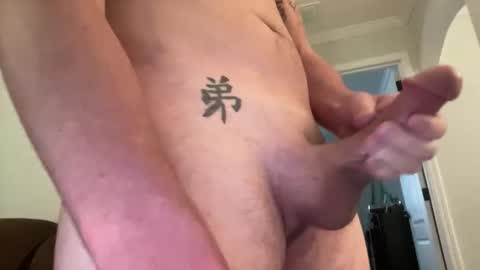 Snapshot of thiccdicc1884 chatting on February 20, 7:47 pm thiccdicc1884 online show from February 20, 7:47 pm