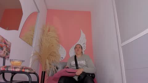 Lexxy online show from February 4, 11:27 am